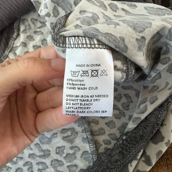 Andthewhy Womens Size Small Leopard Print Lace Trim Color Block Tank Top - Picture 6 of 7